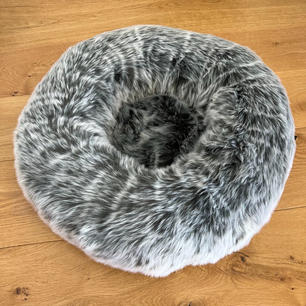 Tuft & Paw Nuzzle Cat Bed